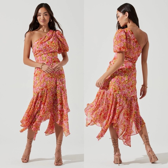 Astr Dresses & Skirts - NWT ASTR Santorini Floral One Shoulder Midi Dress